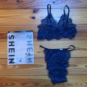 Shein Navy Lace Lingerie Bra and Panties Set, EUC, XS/S